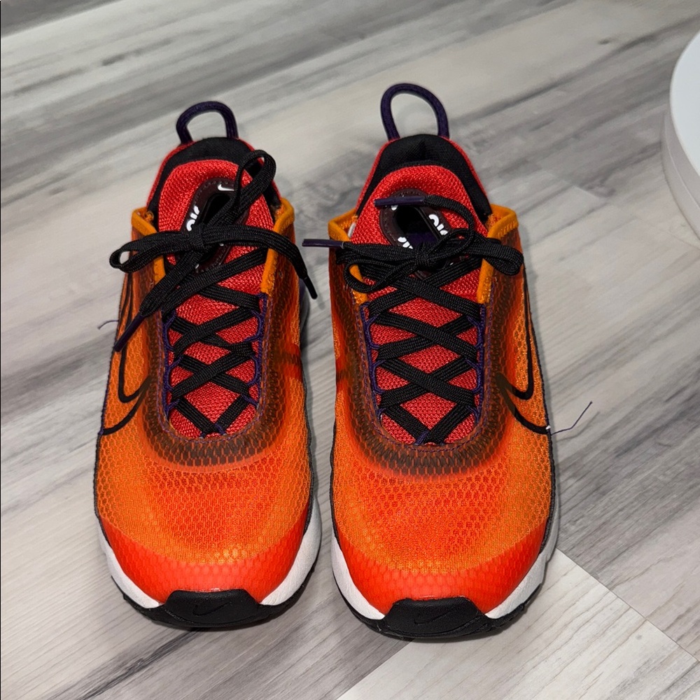 Nike Kids Sneakers in Orange and Red
